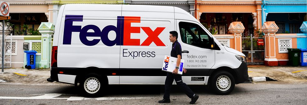 FedEx Express's banner