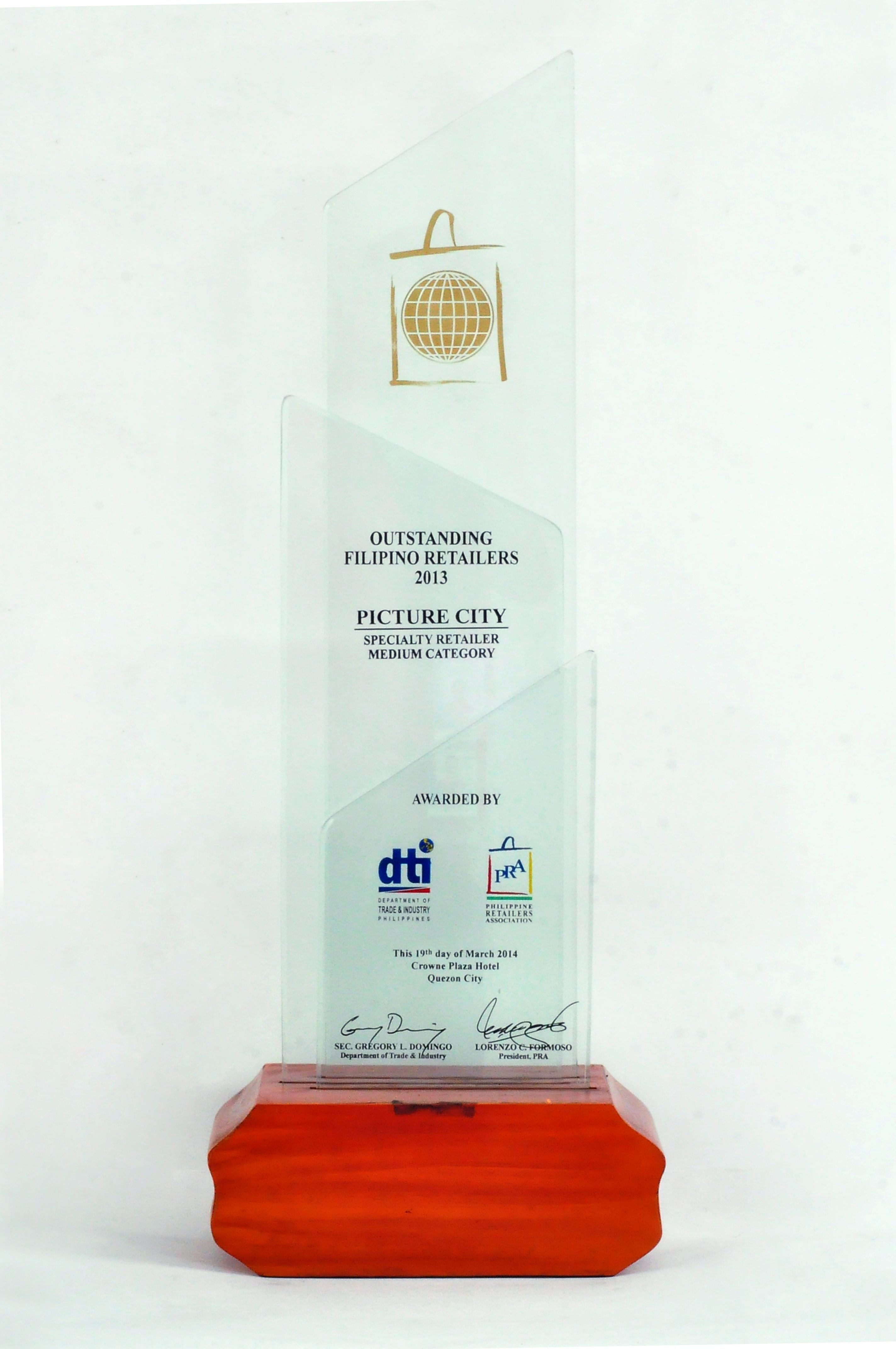 Outstanding Filipino Retailers: Specialty Retailer Medium Category 2013