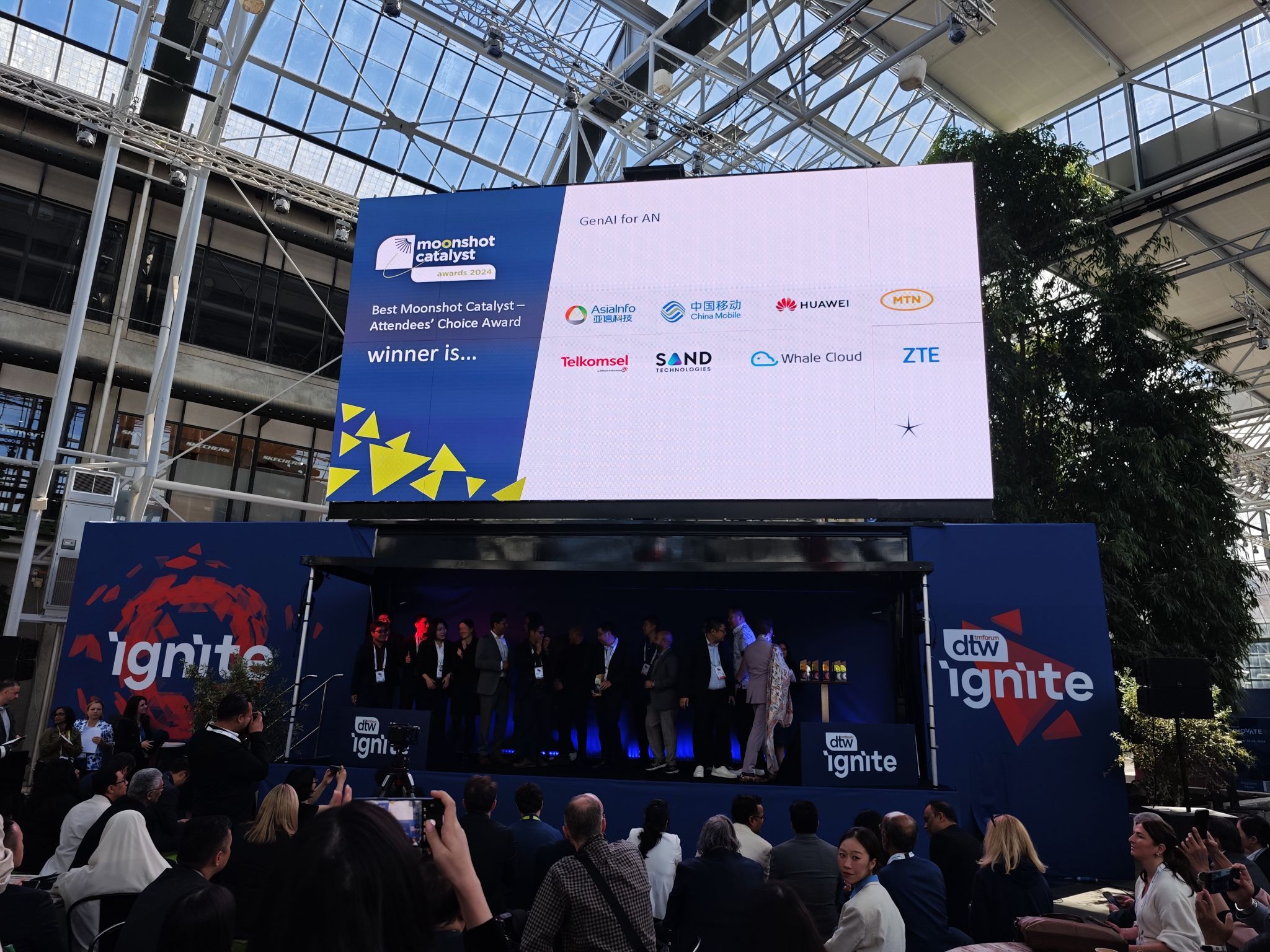 Attendees' Choice Award for Best Moonshot Catalyst on GenAI for AN 2024